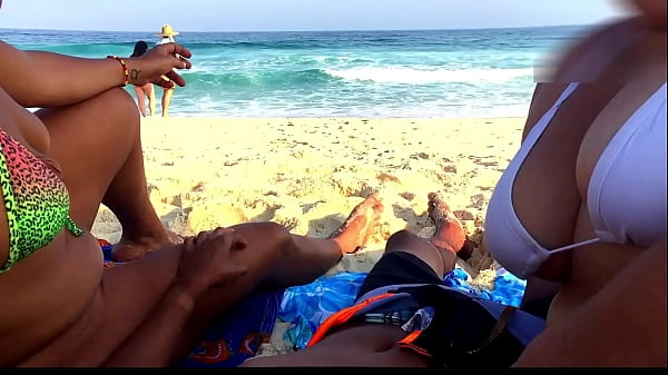 Video porno casal fazendo putaria na praia